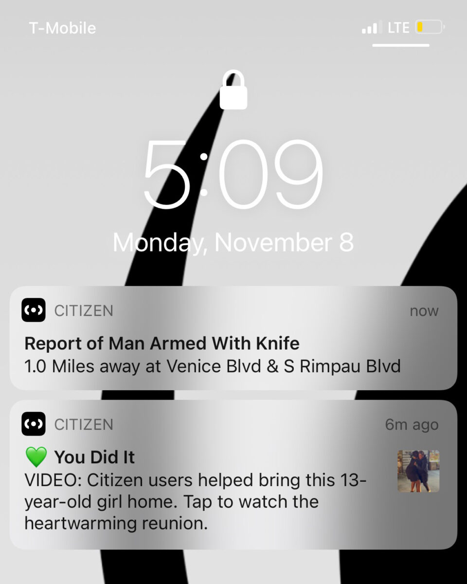 iPhone screenshot with Citizen app pop up on it
