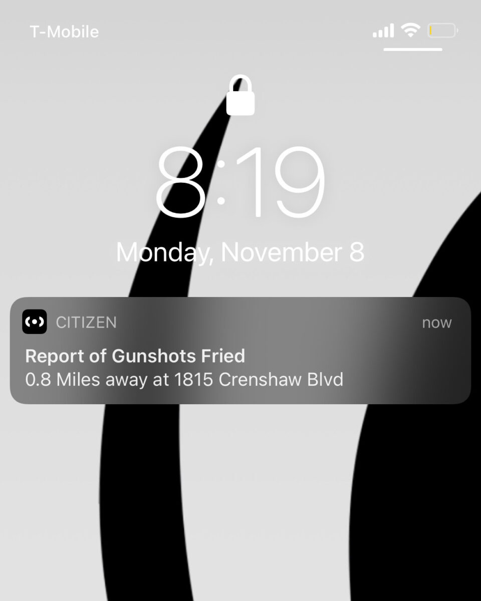 iPhone screenshot with Citizen app pop up on it