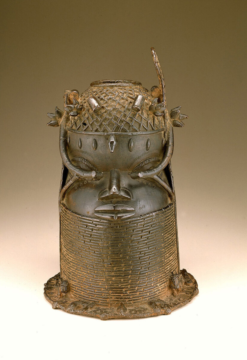 Commemorative head of a king, Benin Bronze